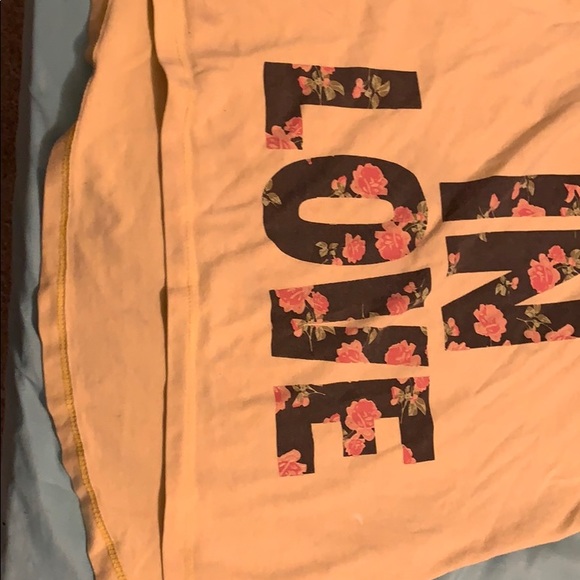 Shirt - Picture 4 of 4